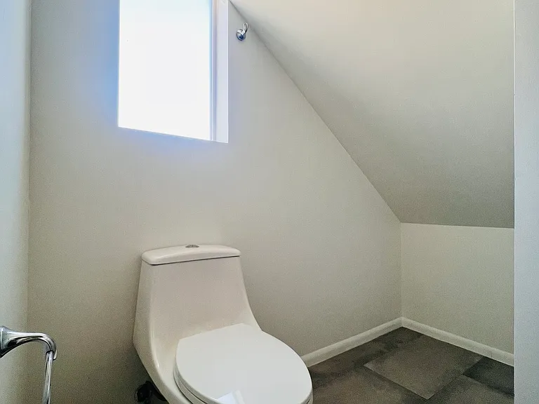 250 S Burlington Ave #250 — Photo 14
