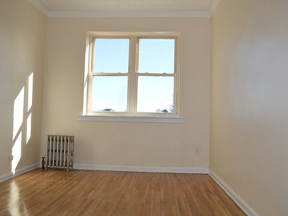 2nd image of 64 Bay 13th St APT 12