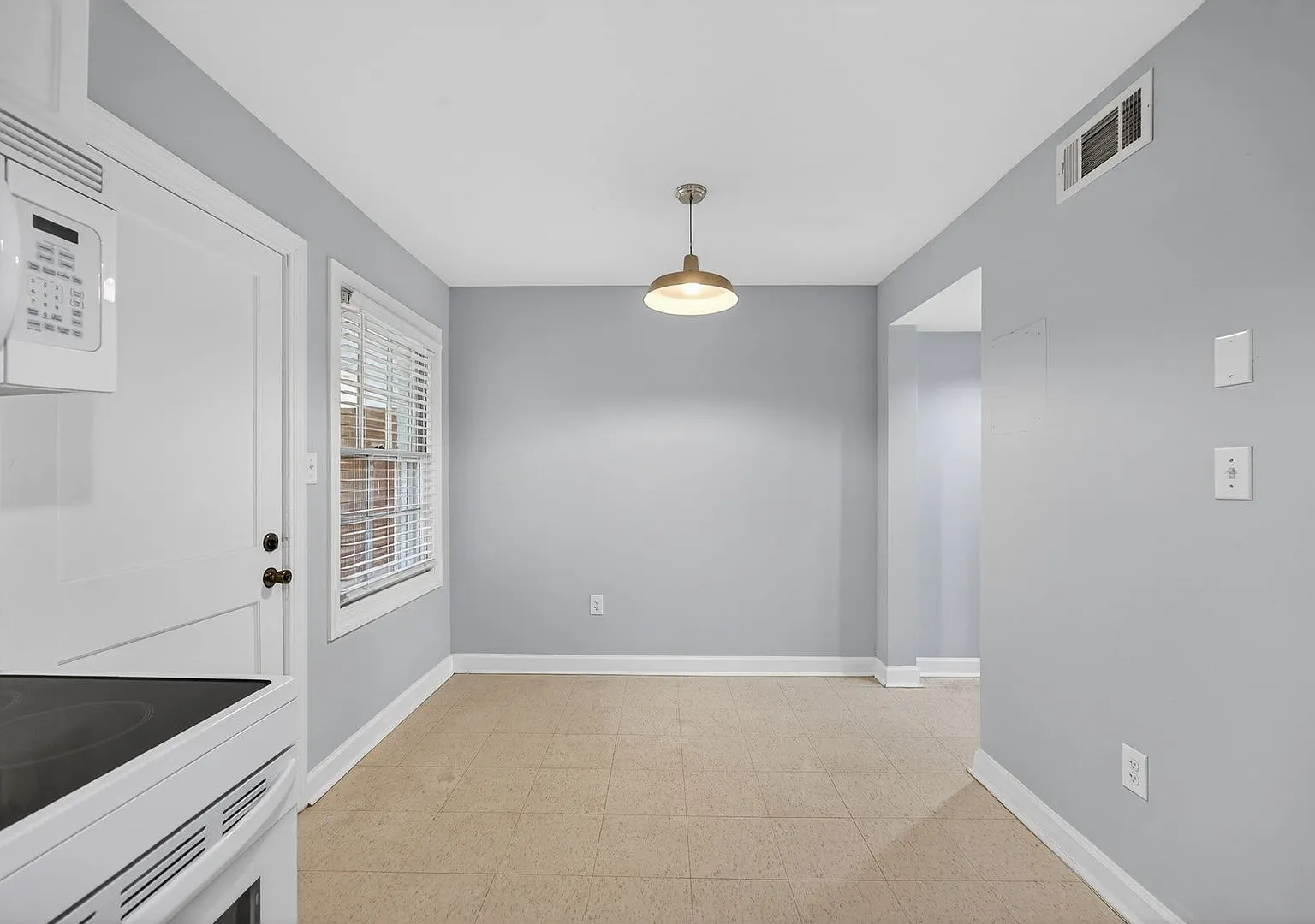 Crafton Townhomes — Photo 4