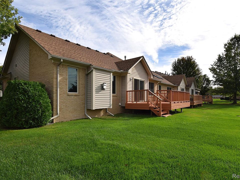 30112 Raintree Cir, photo 23