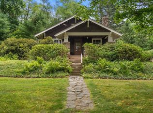42 Harris St, Amherst, MA 01002