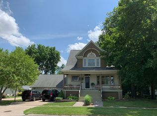 10 E 3rd St, El Paso, IL