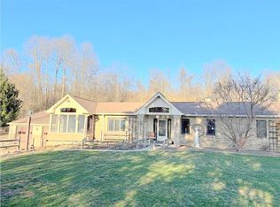 300 Church Hill Rd, Venetia, PA 15367