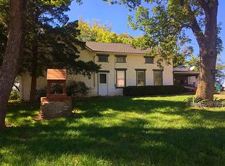 1129 E 1700 Rd, Lawrence, KS 66046