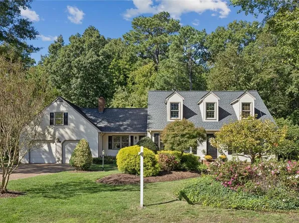 421 Whispering Pine Dr, Yorktown, VA 23692