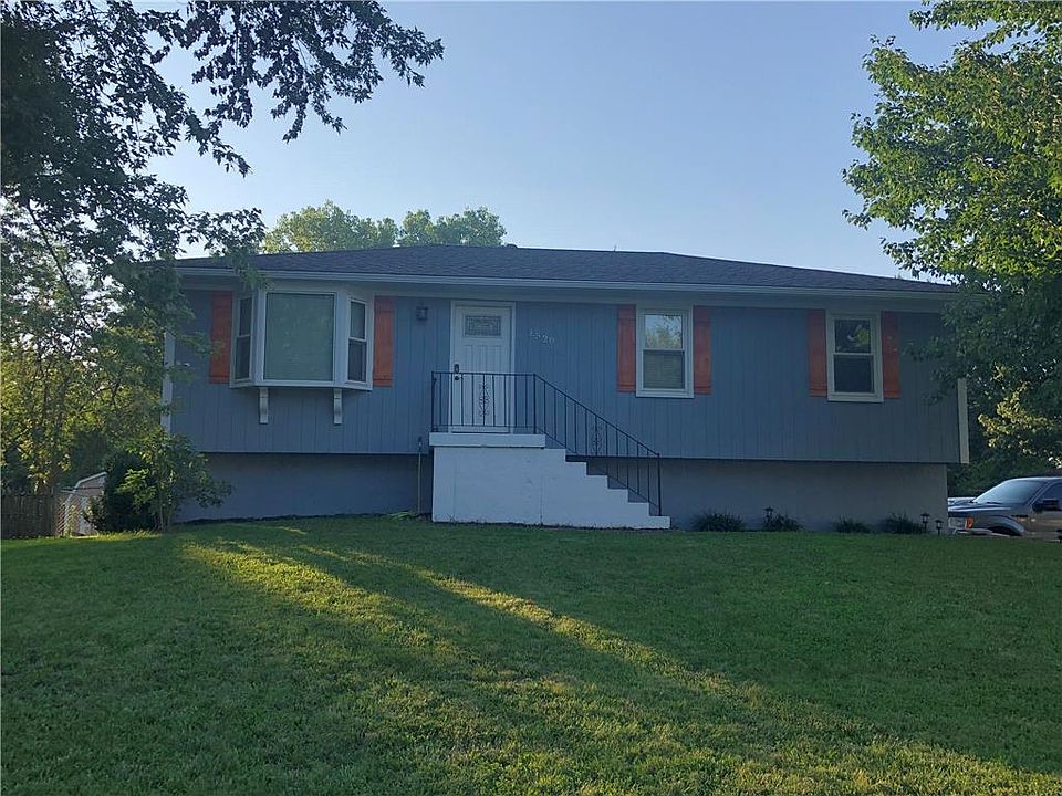 1st image of 1520 SE 15th Pl