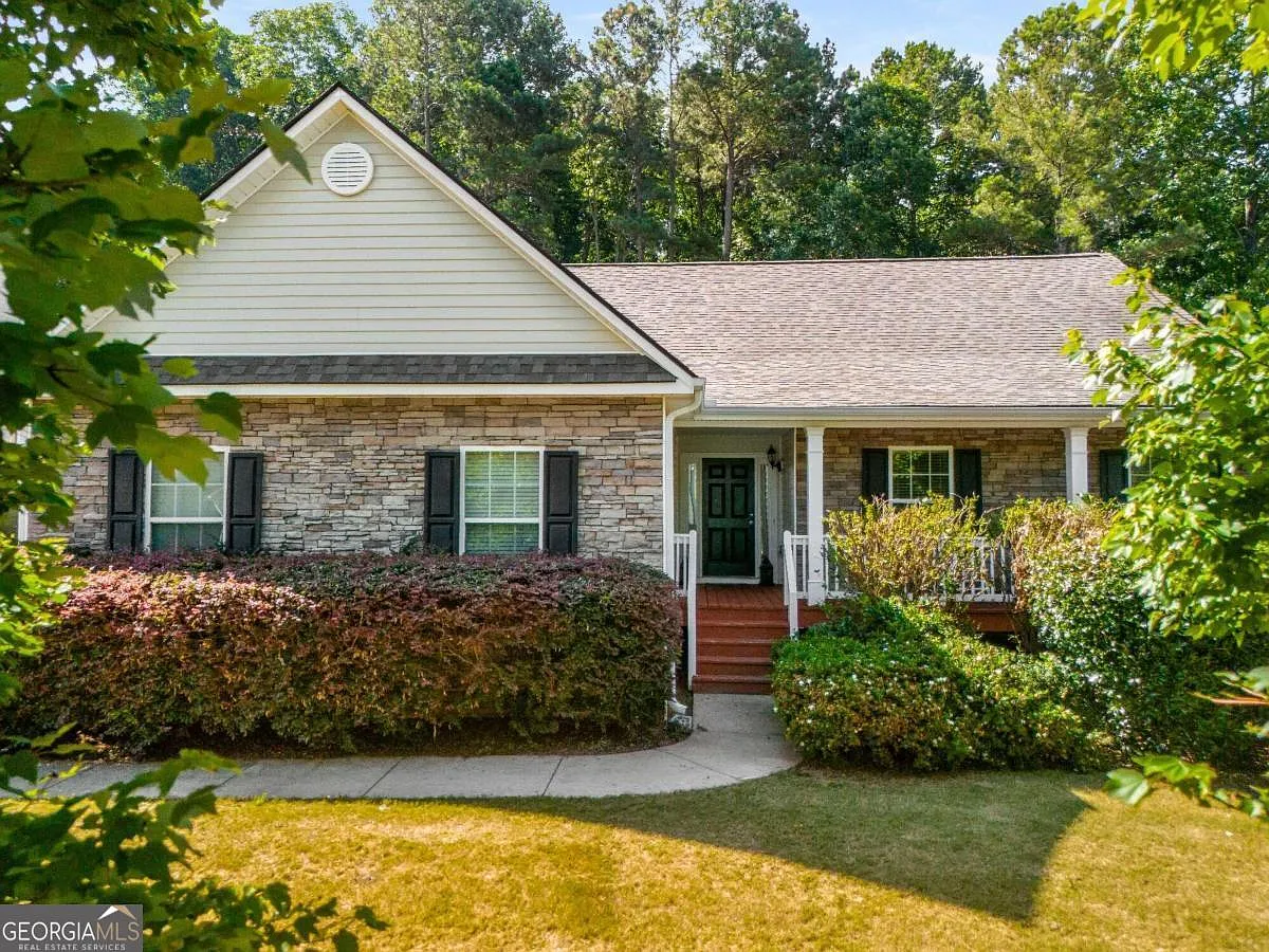 3164 Oak Ridge Ln photo 1