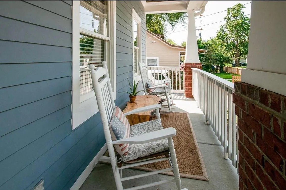1209 Cline Ave — Photo 4