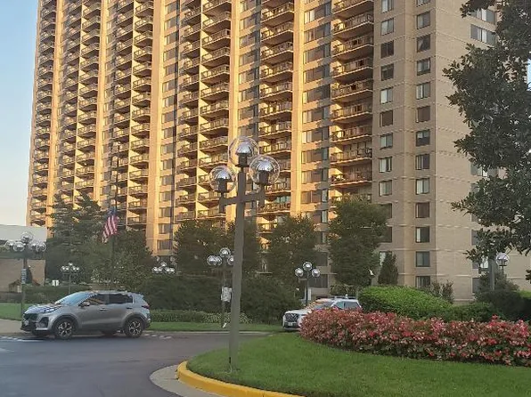 3705 S George Mason Dr APT 1311, Falls Church, VA 22041