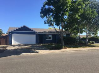 895 Ladino Pl W, Harrisburg, OR 97446
