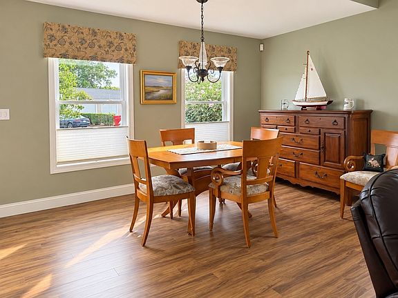4th image of 36 Bay Pointe Drive Ext #36