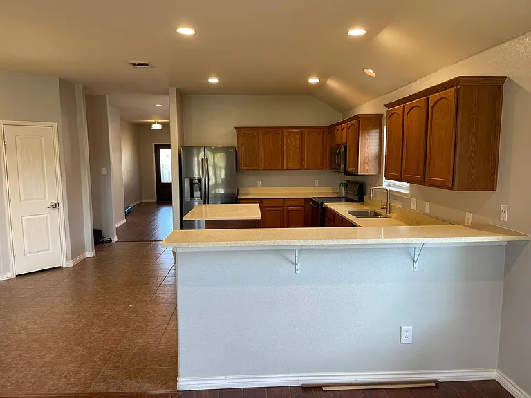 800 Golden Bear Ln — Photo 9