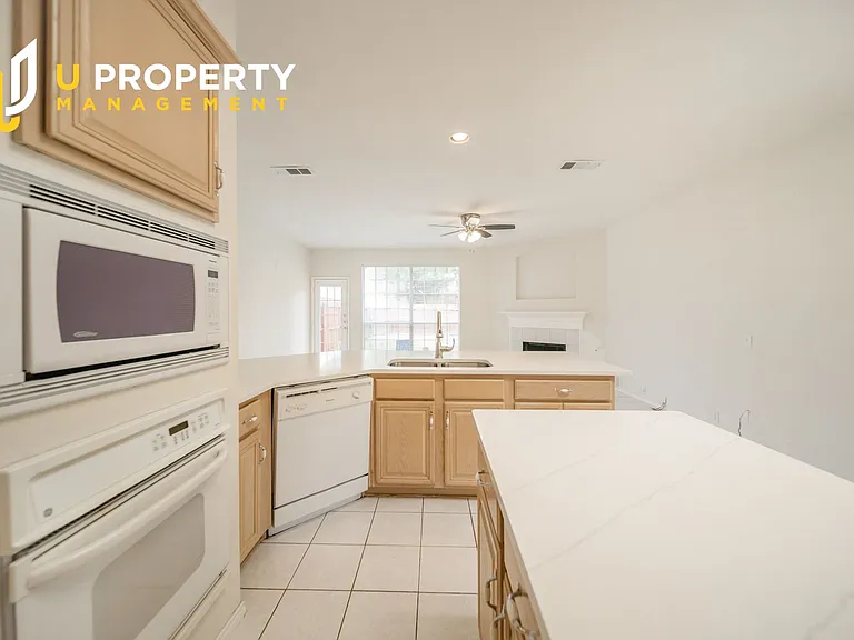 8713 Somerville Way — Photo 15