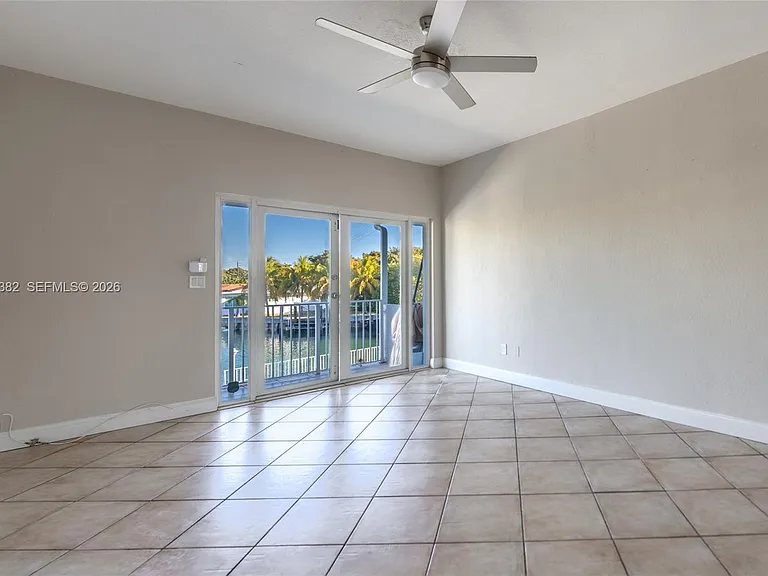 2225 NE 123rd St #215 — Photo 7