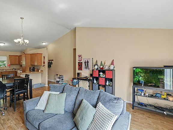 4th image of 4787 Sunvalley Dr