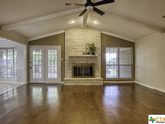 3rd image of 718 Coyote Cir