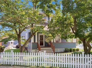 55 Clovelly Rd, Stamford, CT 06902