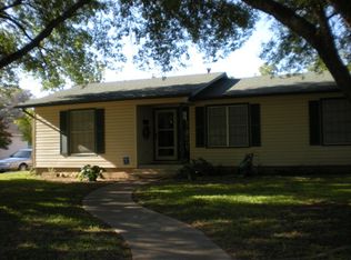 964 Sowell St, Seguin, TX 78155