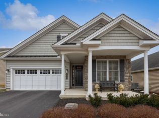 1032 Presidents Dr, Lititz, PA 17543