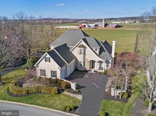 732 Goose Neck Dr, Lititz, PA 17543