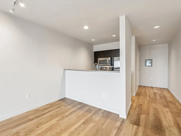 16-web-or-mls-1610 16th Ave unit 31 Seattle-S3112-006 16-web-or-mls-1610 16th Ave unit 31 Seattle-S3112-006
