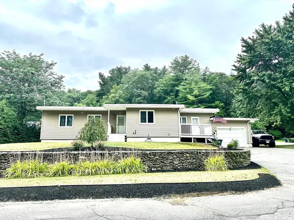 96 Regina Dr, Leominster, MA 01453