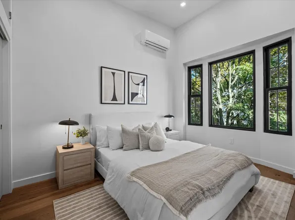 1360 Bergen Street image 15 of 28