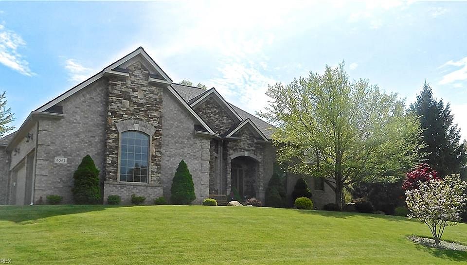 1st image of 6561 Wooded View Dr