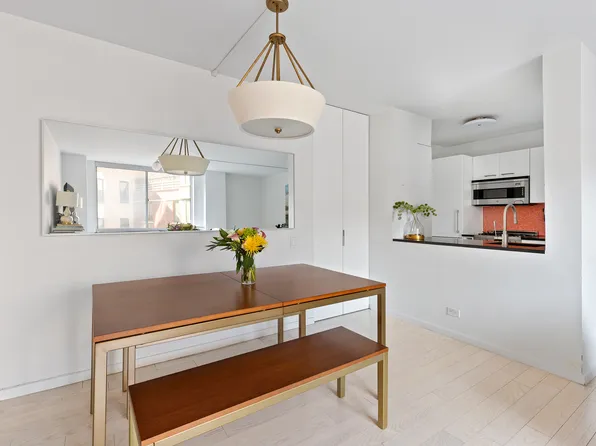 275 Greenwich Street 6G-S image 2 of 7