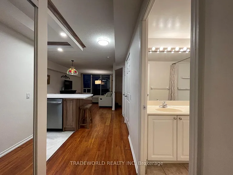 35 Finch Ave E #2209 — Photo 19
