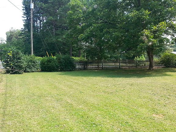 2nd image of 3463 Johnson Dr