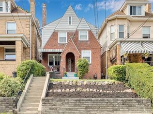 18 Oakwood Rd, Pittsburgh, PA 15205