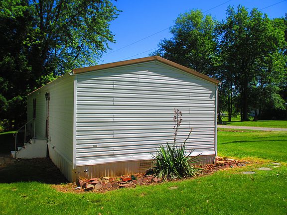 4th image of 3548 Elm Dr