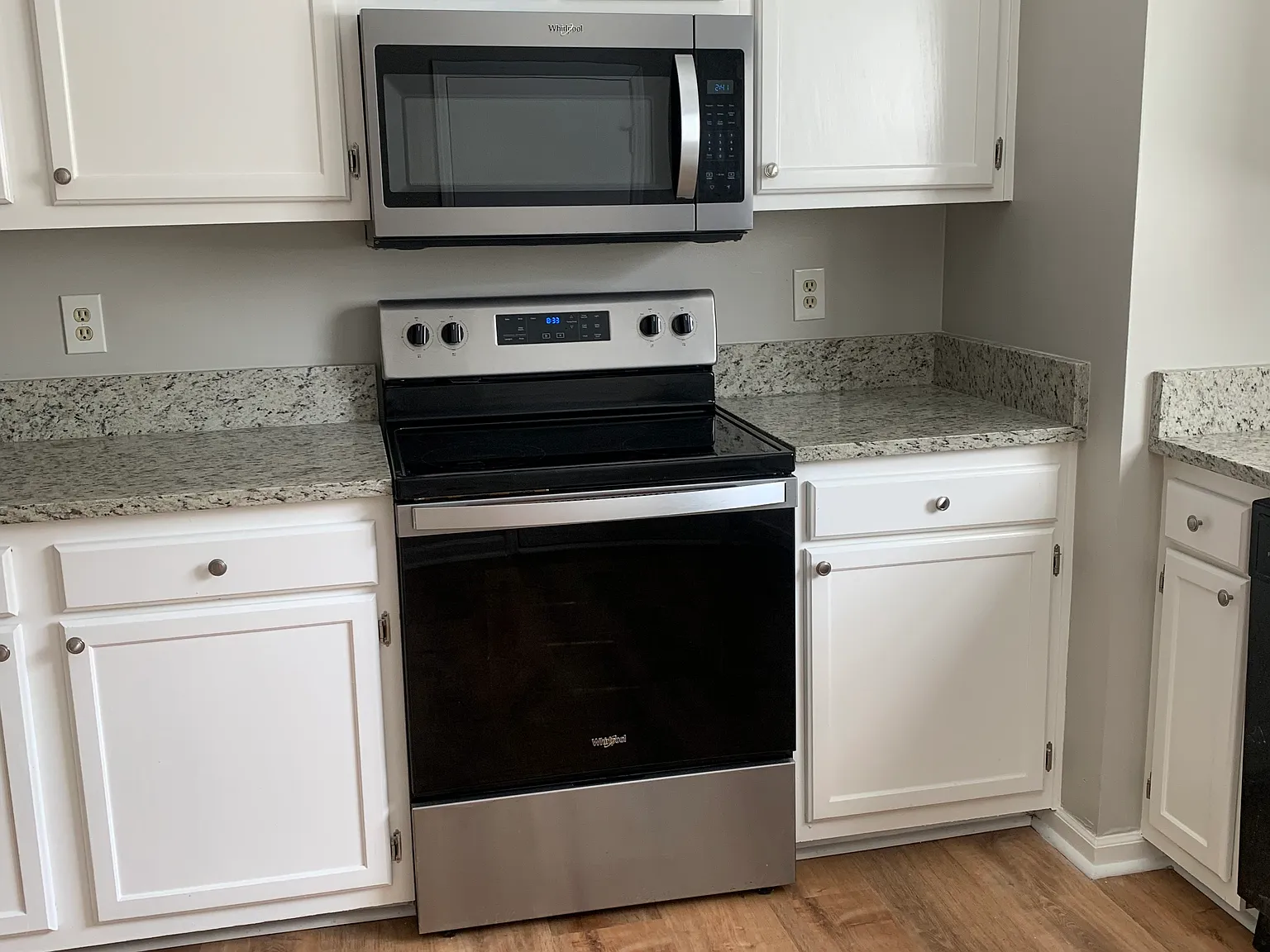 3 bed, 1750 sqft, $3,900 — Photo 2