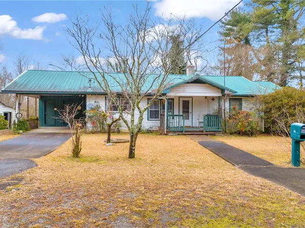 230 Boot Hill Dr, Salem, SC 29676