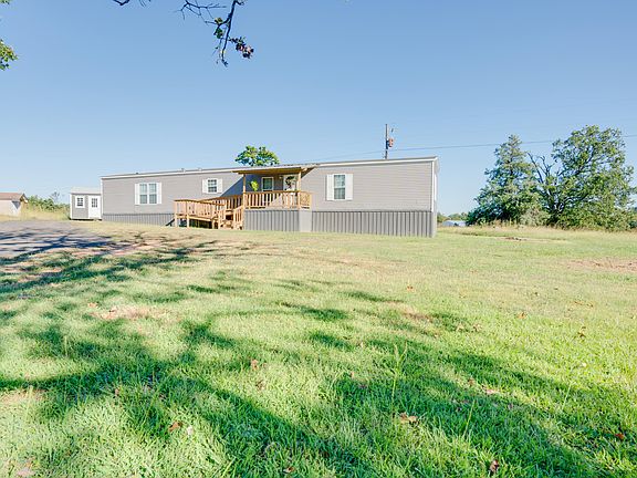 3rd image of 110 Porter Rd