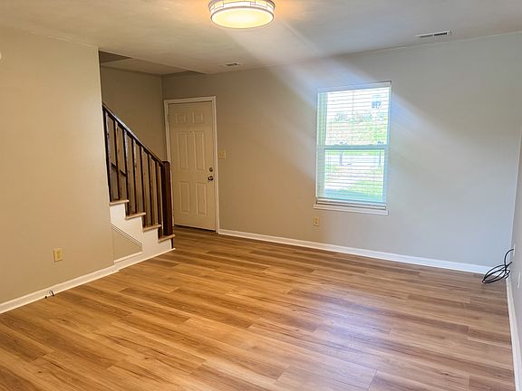 3rd image of 115 Dalewood Ave #115