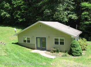 38 Pee Wee Branch Rd, Sylva, NC 28779