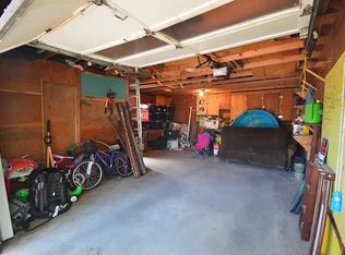 817 Santa Barbara Ave, Pueblo, CO 81005