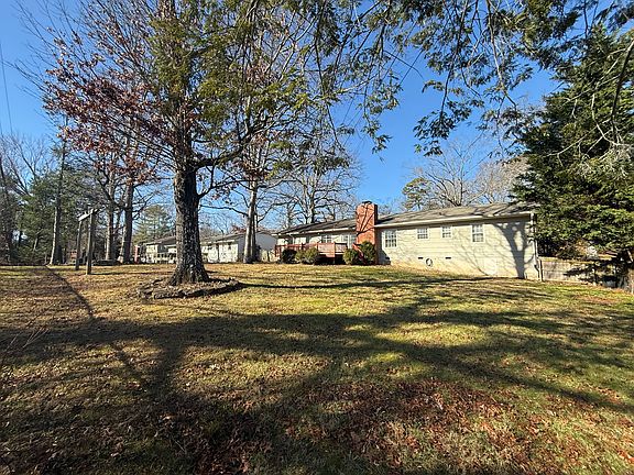 4th image of 1310 Brockton Dr