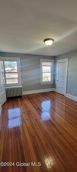 5th image of 547 Morris Street
