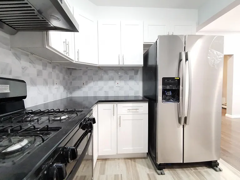 76 Storms Ave #2 — Photo 31