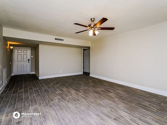 3rd image of 1000 Pioneer Ln