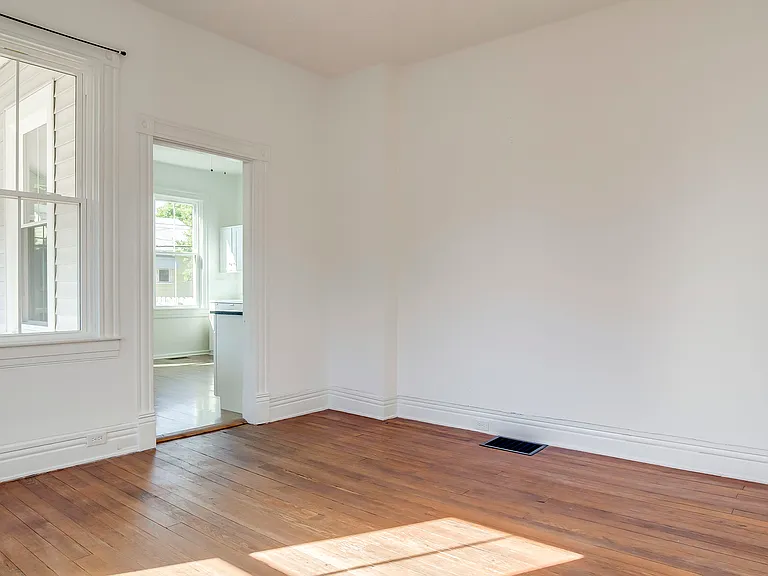 1909 Bonnycastle Ave — Photo 19