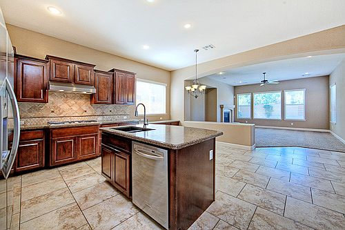 5th image of 4025 E Red Oak Ln