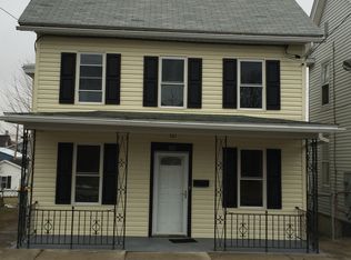 332 Ringgold St, Waynesboro, PA 17268