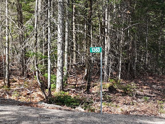 3rd image of 1363 Echo Ridge Rd