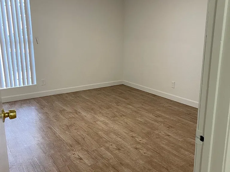 8856 Willis Ave #5 — Photo 6