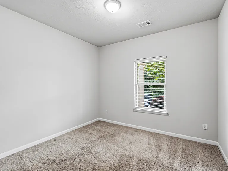 145 Mandy Ln — Photo 10