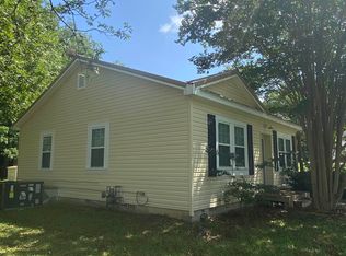 1927 Walnut St, Centreville, AL 35042